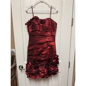 Camille La Vie Formal Dress Homecoming Prom Dressy Cranberry Red Floral Size 10